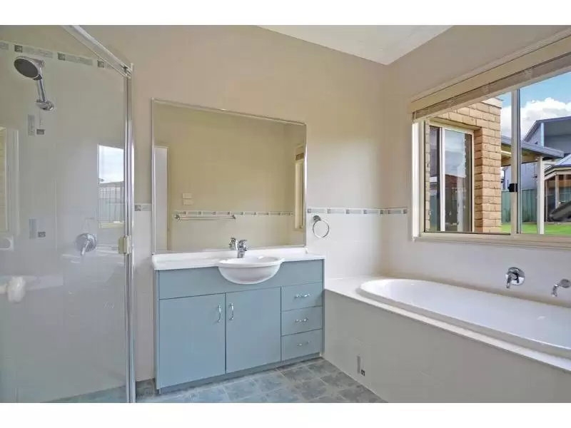 14 Appleberry Close, Bomaderry Sold by Integrity Real Estate - image 7