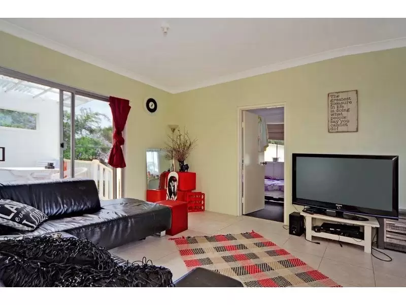 10 West Street, Greenwell Point Sold by Integrity Real Estate - image 5