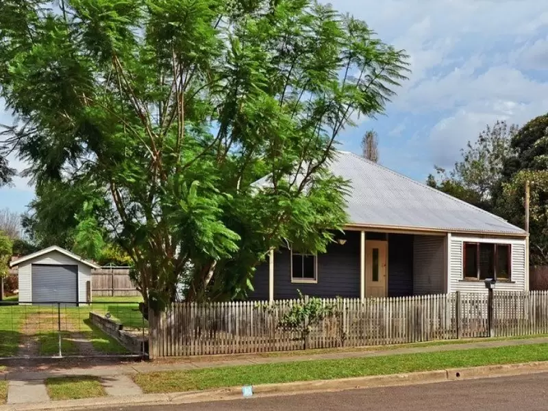 10 Birriley Street, Bomaderry Sold by Integrity Real Estate