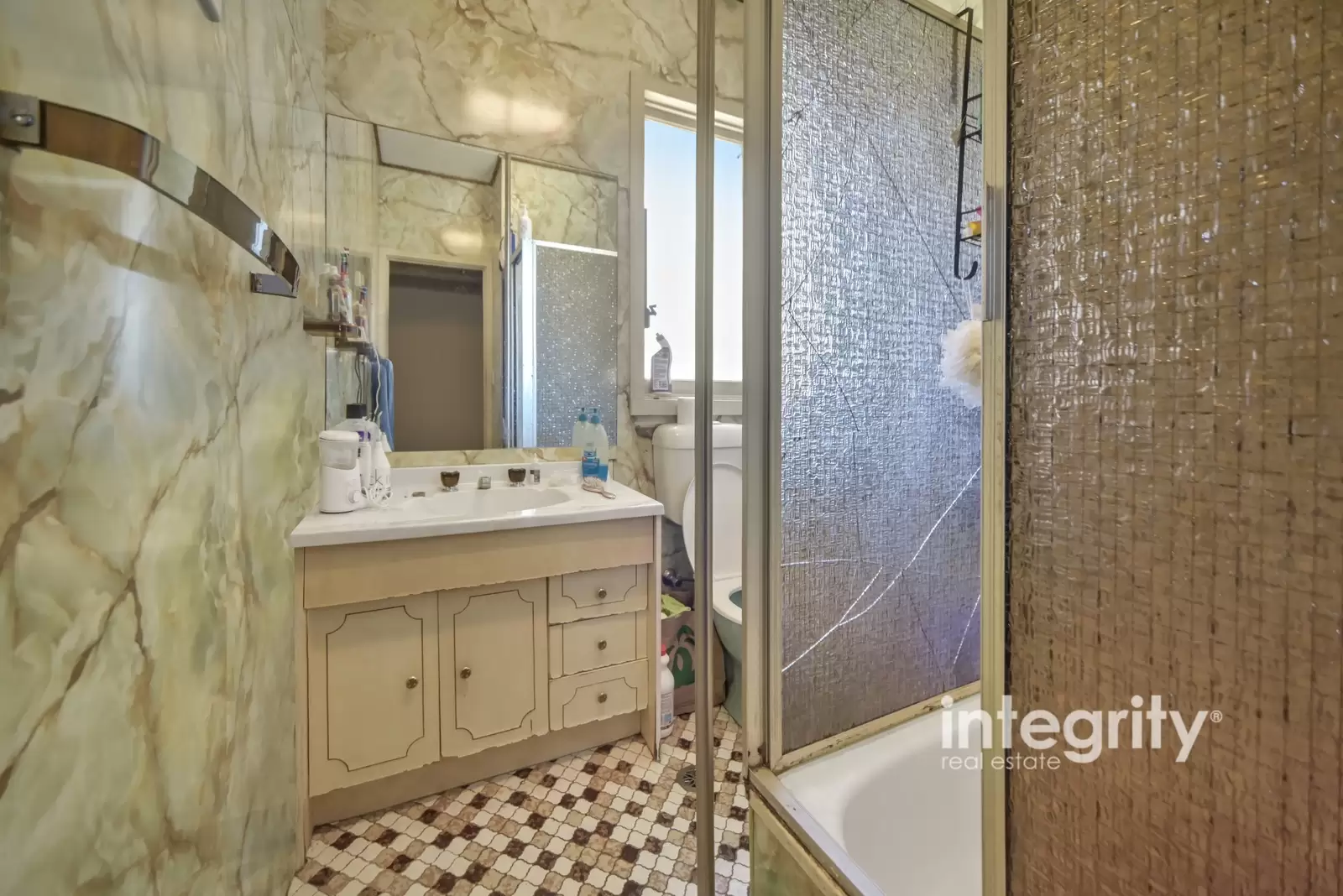 9 Bourne Avenue, Nowra Sold by Integrity Real Estate - image 6