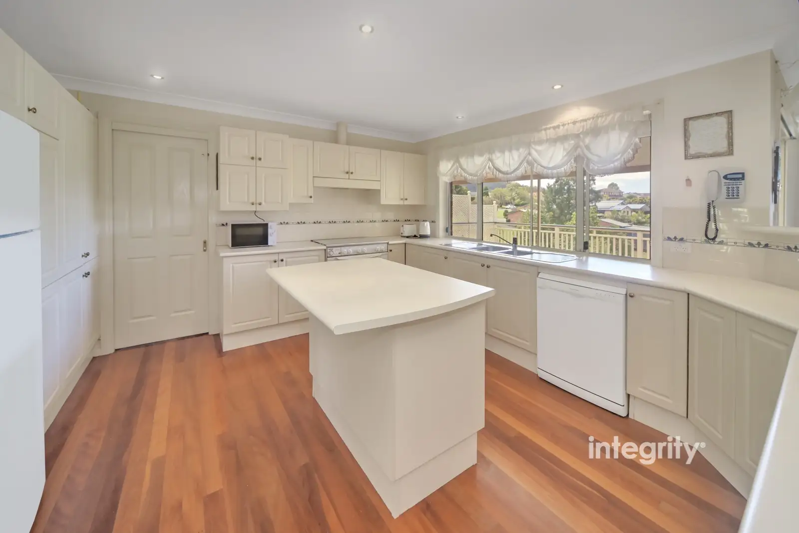 42 Nooramunga Avenue, Cambewarra Village Sold by Integrity Real Estate - image 4