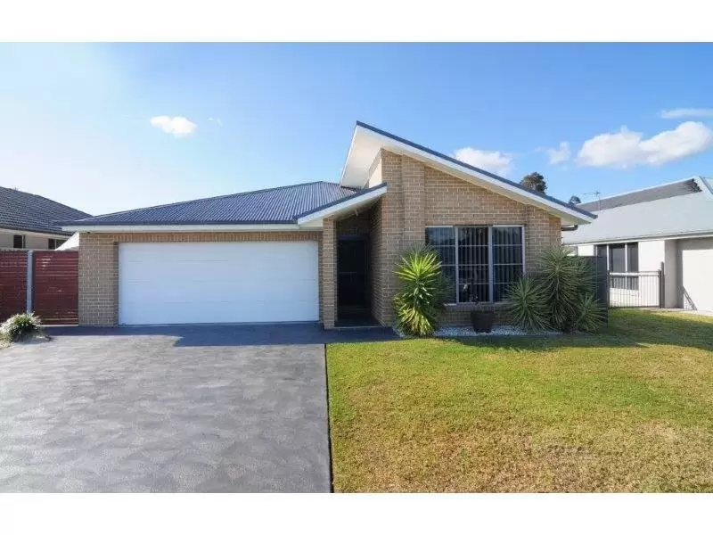 6 Cornwall Close, South Nowra Sold by Integrity Real Estate - image 1