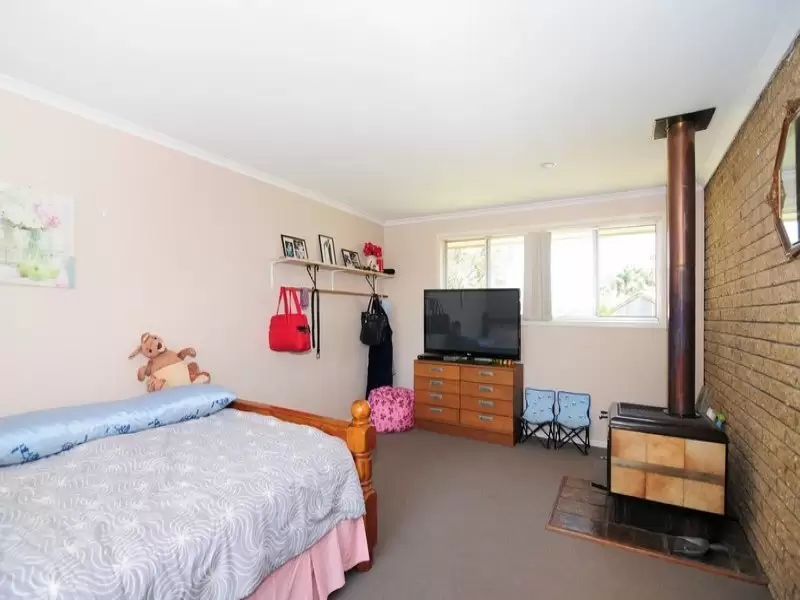 6 Golden Cane Avenue, North Nowra Sold by Integrity Real Estate - image 5