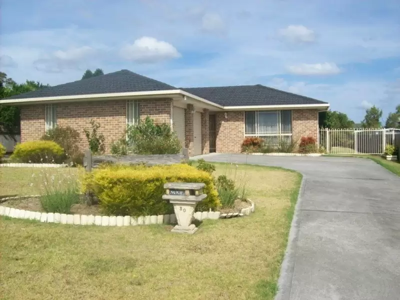 30 Illawarra Circuit, Worrigee Sold by Integrity Real Estate